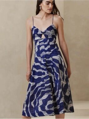 Banana Republic Factory Navy and White Wave-Print Midi Dress
